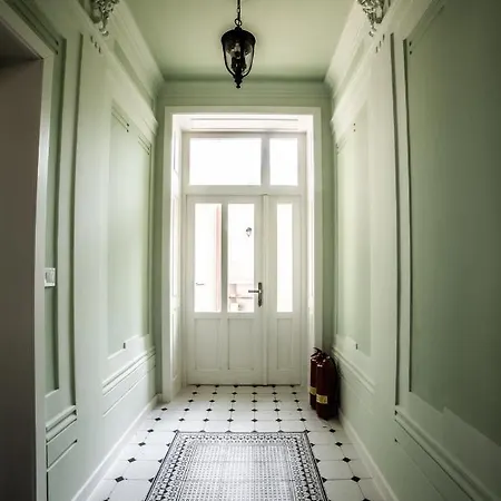 New 1 - Self Check In, Free Parking *